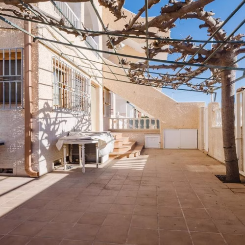 Drive in / Off road Parking