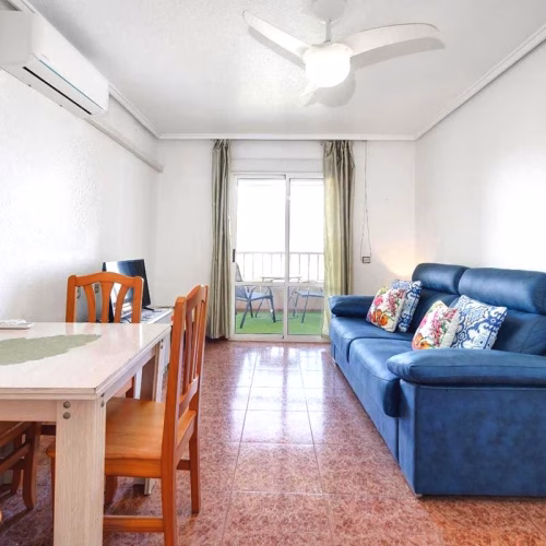 2 Bedrooms Top Floor Apartment on 5th Floor with comm. Pool and Terrace, Close to Beach and Amenities_TORREVIEJA