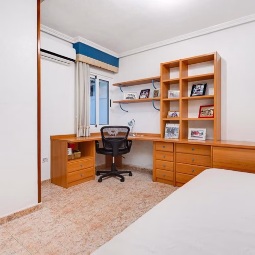 3 Bedrooms Apartment on 1st Floor with Lift Access, Terrace and Underground Parking, 200m to the Beach_TORREVIEJA