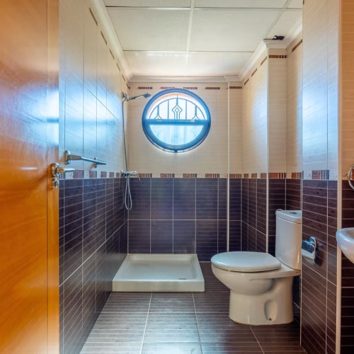 6 Bedrooms Detached Villa with Pool, Underbuilt, Off-road Parking and Solarium_VILLAMARTIN