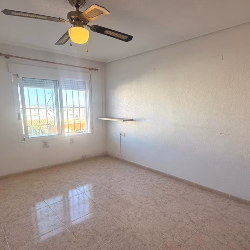2 Bedrooms Apartment on 1st Floor with Lift Access and Terrace, 250m to the Sea_TORRELAMATA_TORREVIEJA