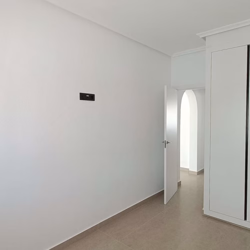 2 Bedrooms Renewed Detached Villa with comm. Pool, Off-road Parking, Terrace and Solarium_LO CRISPIN_ALGORFA