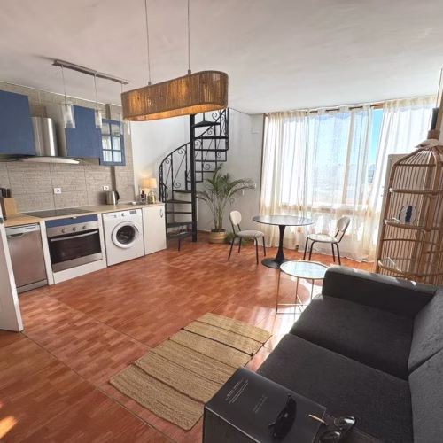 2 Bedrooms Top Floor Apartment with comm. Pool and Terrace_TORREVIEJA