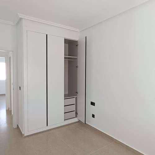 2 Bedrooms Renewed Detached Villa with comm. Pool, Off-road Parking, Terrace and Solarium_LO CRISPIN_ALGORFA