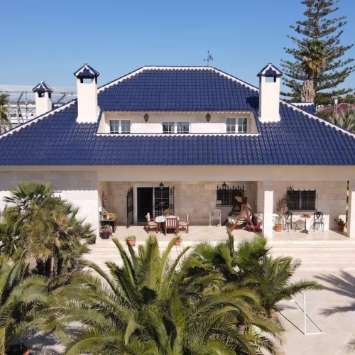 7 Bedrooms Executive Villa with Pool, 3-car Carport and converted Underbuild_ELCHE