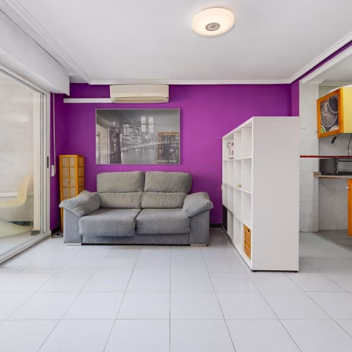 1 Bedroom Apartment on the 2nd Floor with Lift Access, comm. Pool and Glazed-in terrace, 250m to the Beach_TORREVIEJA