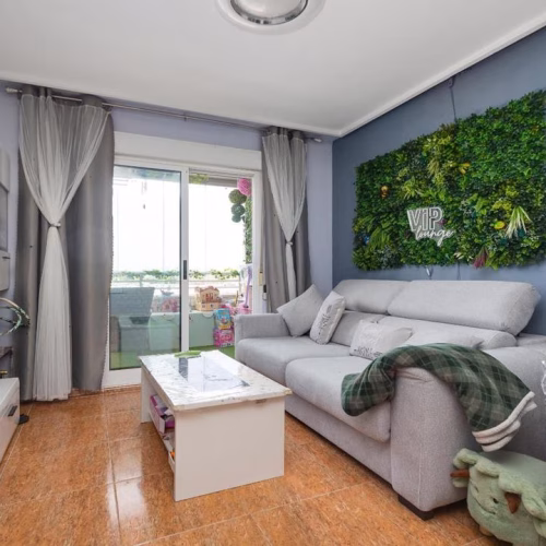 2 Bedrooms Apartment on 4th Floor with Lift Access, comm. Pool and 2 Parking spaces_TORREVIEJA