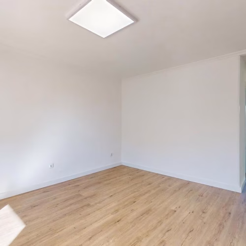 2 Bedrooms Modern reformed Ground Floor Apartment with Storage, Front and Rear Terrace_VILLAMARTIN