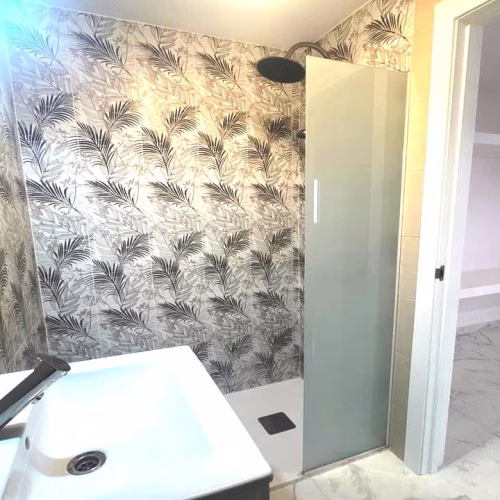 3 Bedrooms Reformed Apartment with Lift Access on 1st Floor, 500m to the Beach_TORREVIEJA