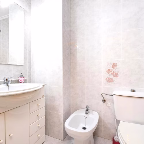 Great Ground Floor Studio Apartment close to Amenities and the Beach_TORREVIEJA