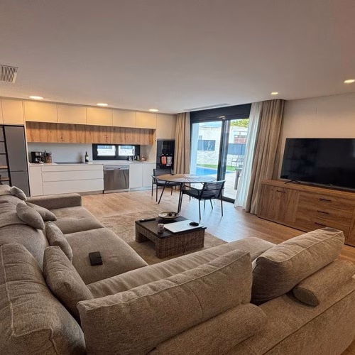 4 Bedrooms Modern Semi-Detached Villa with Pool, Off-Road Parking and Under build_DONA PEPA_CIUDAD QUESADA_ROJALES