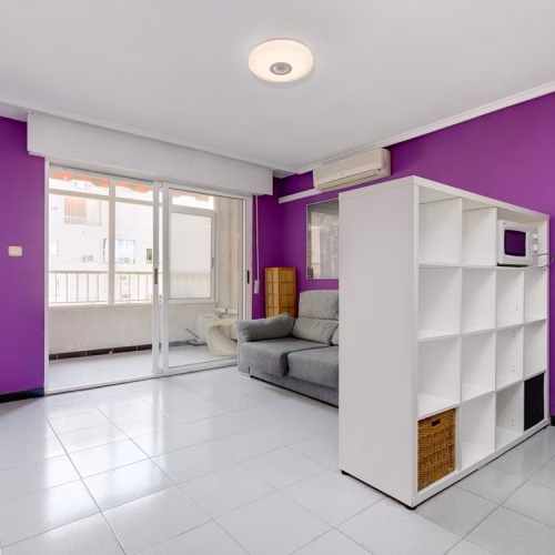 1 Bedroom Apartment on the 2nd Floor with Lift Access, comm. Pool and Glazed-in terrace, 250m to the Beach_TORREVIEJA