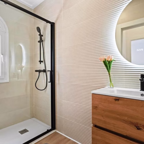 3 Bedrooms Semi-Detached TownHouse with comm. Pool and Off-road Parking_VILLAMARTIN