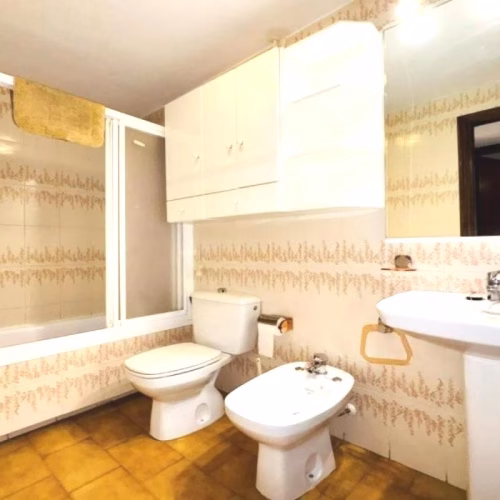 2 Bedrooms BeachFront Apartment on 1st Floor with Glazed-in Sea Views Terrace and Parking space_LA MATA_TORREVIEJA