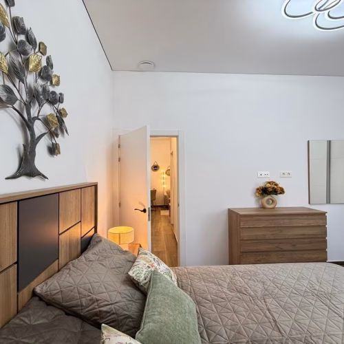 2 Bedrooms Renovated Ground floor Apartment with Glazed-in Terrace and 205m2 Basement, 200m to the Port_TORREVIEJA