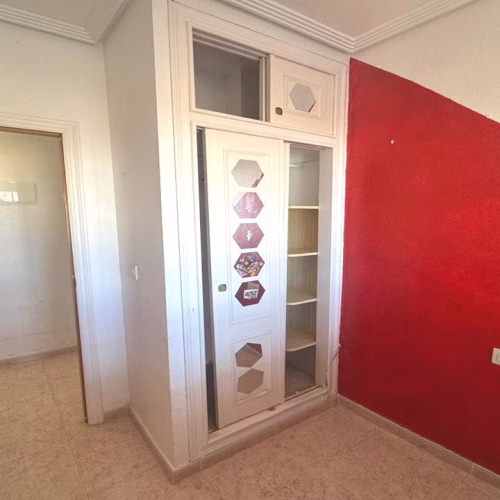 2 Bedrooms Apartment on 1st Floor with Lift Access and Terrace, 250m to the Sea_TORRELAMATA_TORREVIEJA