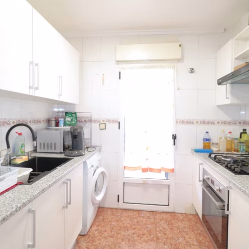 3 Bedrooms Quad-style Villa with comm. Pool, Off-road Parking and Solarium_TORREVIEJA