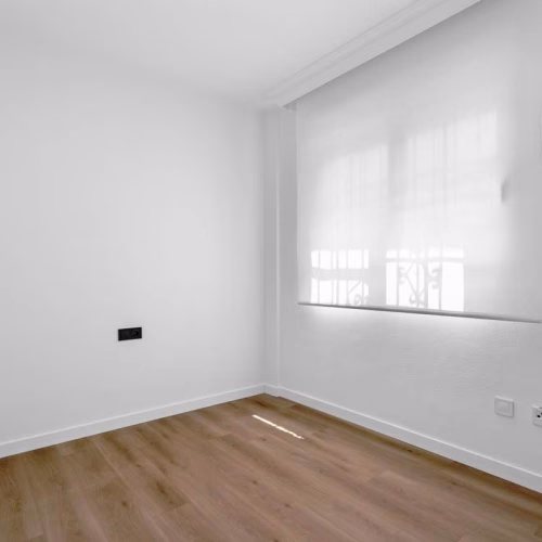 3 Bedrooms Semi-Detached TownHouse with comm. Pool and Off-road Parking_VILLAMARTIN