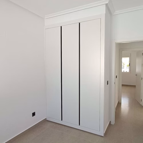 2 Bedrooms Renewed Detached Villa with comm. Pool, Off-road Parking, Terrace and Solarium_LO CRISPIN_ALGORFA