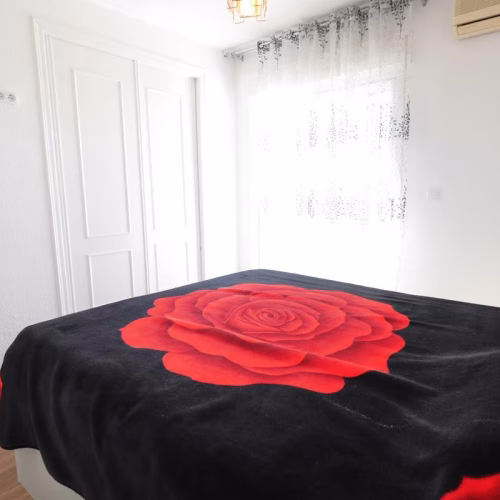 3 Bedrooms Quad-style Villa with comm. Pool, Off-road Parking and Solarium_TORREVIEJA