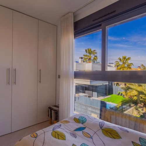 3 Bedrooms Modern Detached Villa with Pool, Off-Road Parking and Solarium_CABO ROIG