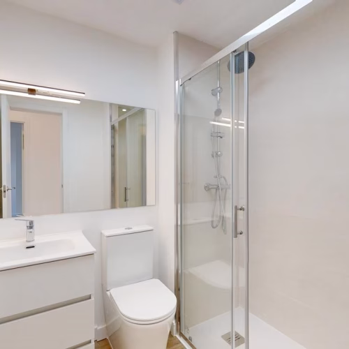 2 Bedrooms Modern reformed Ground Floor Apartment with Storage, Front and Rear Terrace_VILLAMARTIN