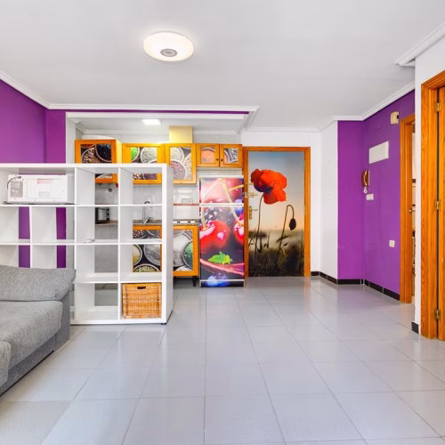 1 Bedroom Apartment on the 2nd Floor with Lift Access, comm. Pool and Glazed-in terrace, 250m to the Beach_TORREVIEJA