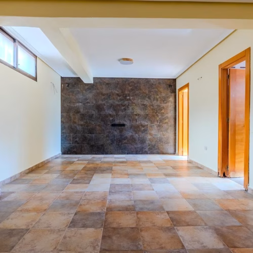 6 Bedrooms Detached Villa with Pool, Underbuilt, Off-road Parking and Solarium_VILLAMARTIN