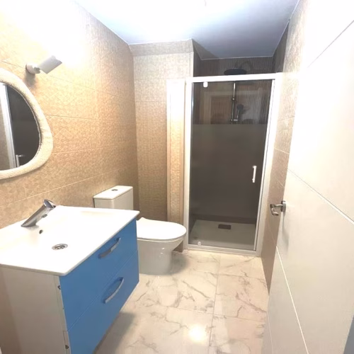 3 Bedrooms Reformed Apartment with Lift Access on 1st Floor, 500m to the Beach_TORREVIEJA