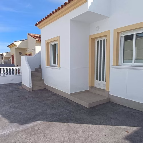 2 Bedrooms Renewed Detached Villa with comm. Pool, Off-road Parking, Terrace and Solarium_LO CRISPIN_ALGORFA