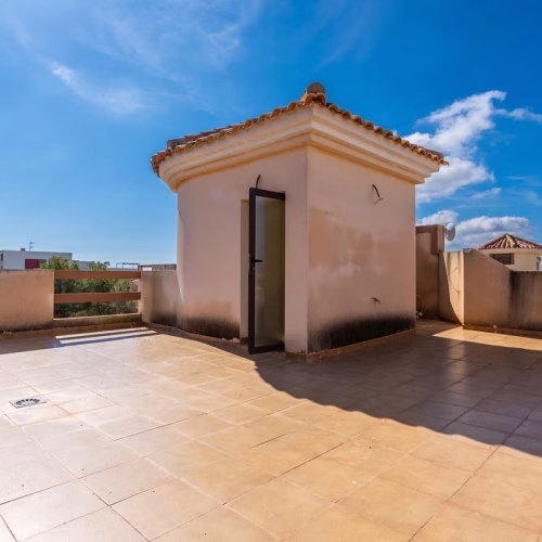 6 Bedrooms Detached Villa with Pool, Underbuilt, Off-road Parking and Solarium_VILLAMARTIN