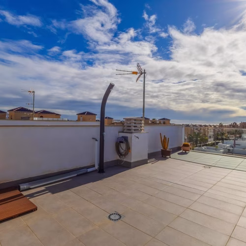 3 Bedrooms Modern Detached Villa with Pool, Off-Road Parking and Solarium_CABO ROIG