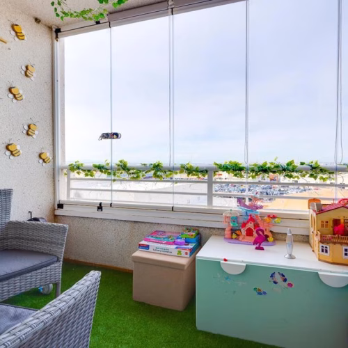 2 Bedrooms Apartment on 4th Floor with Lift Access, comm. Pool and 2 Parking spaces_TORREVIEJA