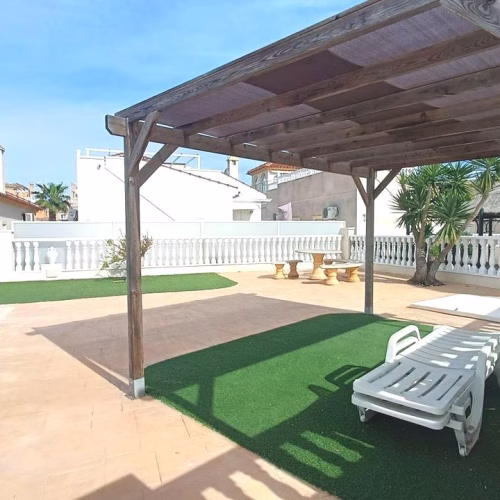 2 Bedrooms Renewed Detached Villa with comm. Pool, Off-road Parking, Terrace and Solarium_LO CRISPIN_ALGORFA