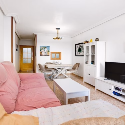 3 Bedrooms Apartment on 1st Floor with Lift Access, Terrace and Underground Parking, 200m to the Beach_TORREVIEJA