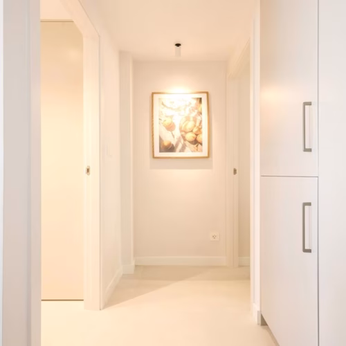 3 Bedrooms Renovated Beach Front Apartment on 7th Floor with comm. Pool and Lift Access_TORREVIEJA