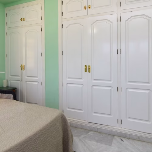 7 Bedrooms Executive Villa with Pool, 3-car Carport and converted Underbuild_ELCHE