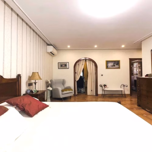 6 Bedrooms Town centre Villa with Garage, Courtyard, BBQ and Terrace_BIGASTRO