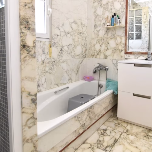 7 Bedrooms Executive Villa with Pool, 3-car Carport and converted Underbuild_ELCHE