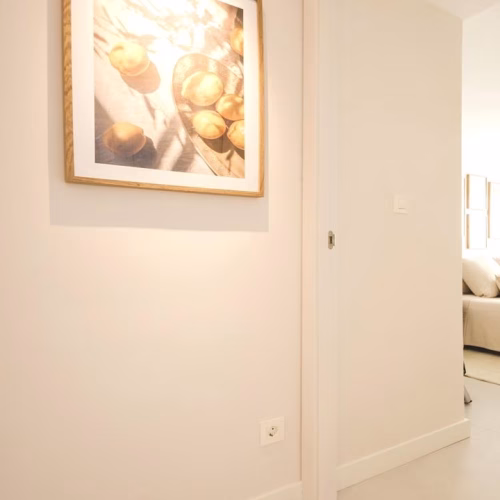 3 Bedrooms Renovated Beach Front Apartment on 7th Floor with comm. Pool and Lift Access_TORREVIEJA