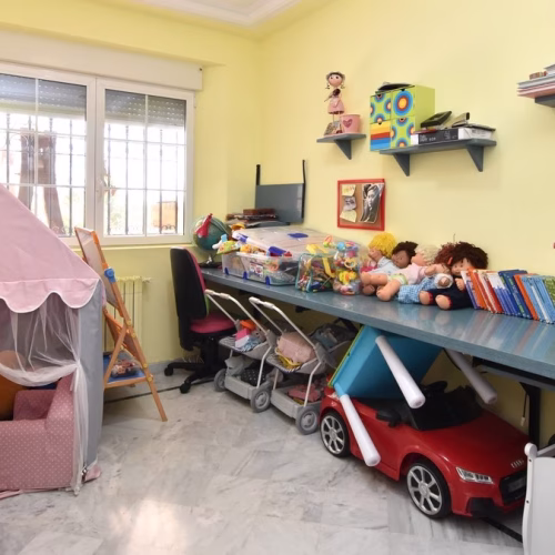 7 Bedrooms Executive Villa with Pool, 3-car Carport and converted Underbuild_ELCHE