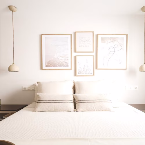 3 Bedrooms Renovated Beach Front Apartment on 7th Floor with comm. Pool and Lift Access_TORREVIEJA