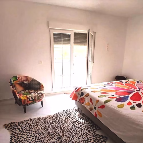 3 Bedrooms Modern Villa with 2 Bedrooms Guest House, Pool and Outside BBQ/Kitchen_SAX
