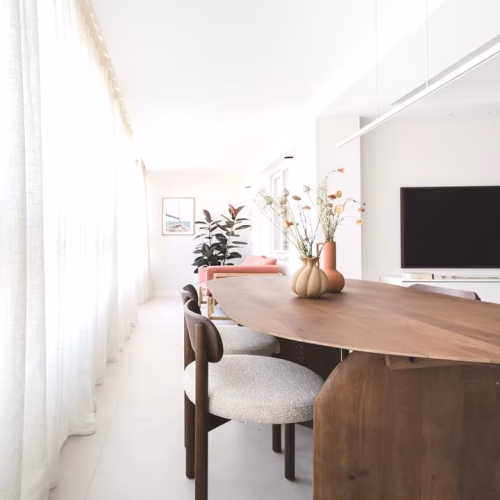 3 Bedrooms Renovated Beach Front Apartment on 7th Floor with comm. Pool and Lift Access_TORREVIEJA