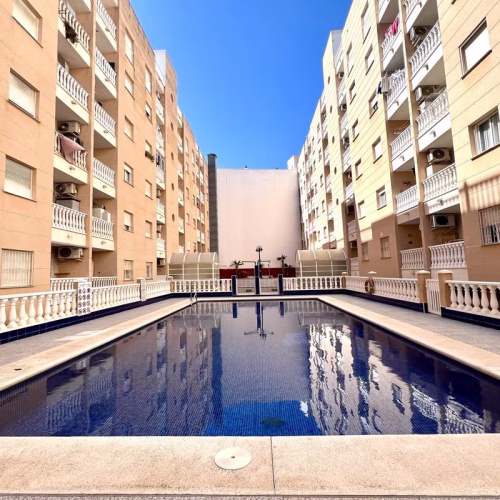 2 Bedrooms Apartment on 1st Floor with comm. Pool, Lift Access, Terrace and Parking_TORREVIEJA CREATOR: gd-jpeg v1.0 (using IJG JPEG v62), quality = 82